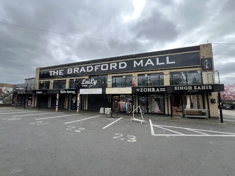 THE BRADFORD MALL