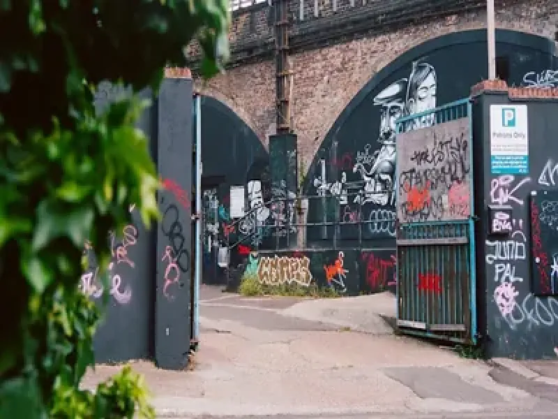 PIRATE.COM - Rehearsal & Recording Studios